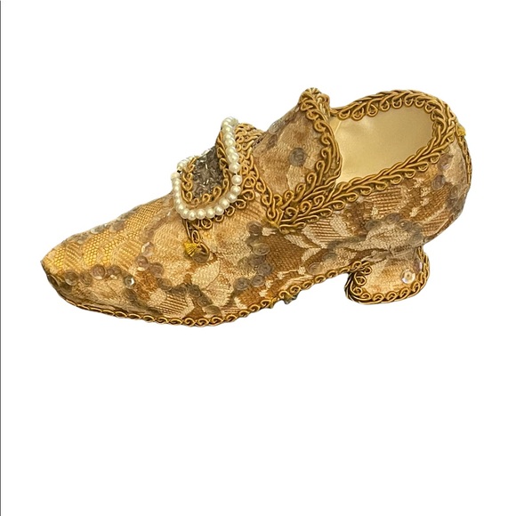 Wayne Kleski Katherines collection Retired embellished Victorian shoe - Picture 4 of 5